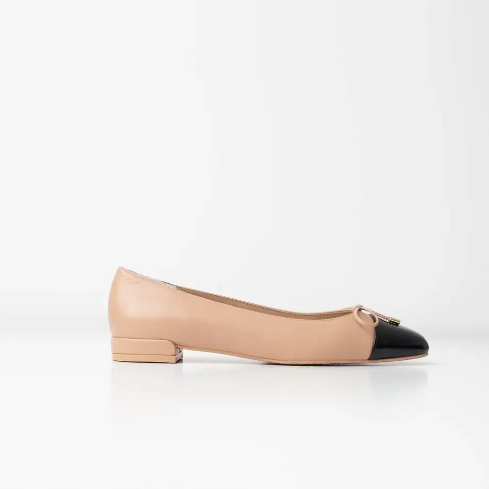 Stuart Weitzman Sleek Bow Leather Ballerina Flats